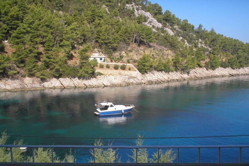 Apartments By The Sea Cove Mala Pogorila, Hvar - 8952 Bogomolje Exterior photo